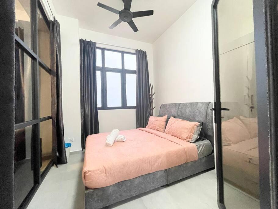 Appartamento Quartz Near To Jonker Walk With Infinity Pool Cozy 3B2B Malacca Esterno foto