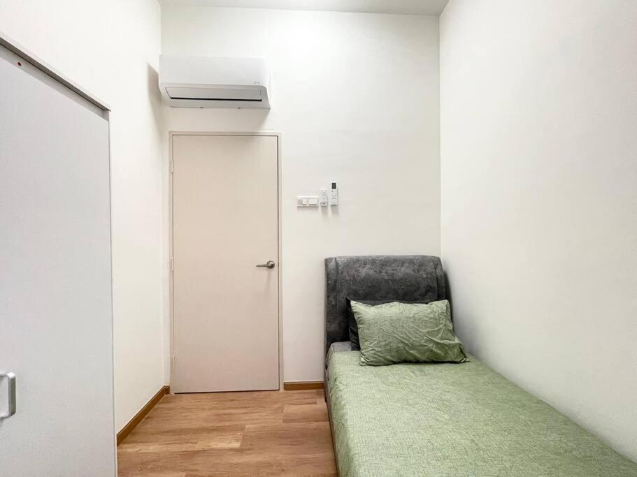 Appartamento Quartz Near To Jonker Walk With Infinity Pool Cozy 3B2B Malacca Esterno foto