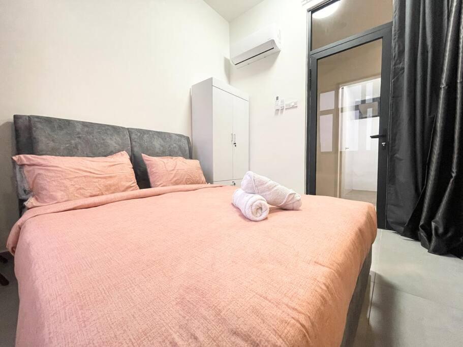 Appartamento Quartz Near To Jonker Walk With Infinity Pool Cozy 3B2B Malacca Esterno foto