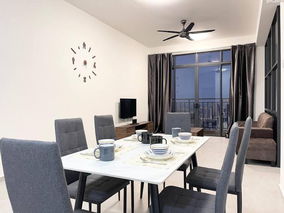 Appartamento Quartz Near To Jonker Walk With Infinity Pool Cozy 3B2B Malacca Esterno foto