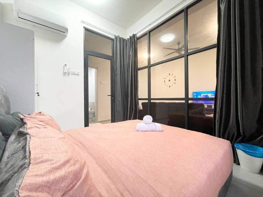 Appartamento Quartz Near To Jonker Walk With Infinity Pool Cozy 3B2B Malacca Esterno foto